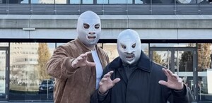 El Hijo del Santo y Santo Jr estuvieron presentes en el concierto de 'The Hives' y 'My Chemical Romance'.
