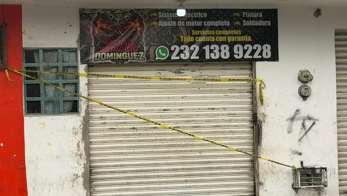 Comando irrumpe en taller mecánico 'Chay' y ejecuta a padre e hijo en Veracruz