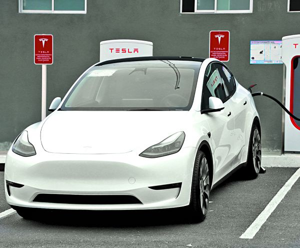 Fin de la euforia por eléctricos genera un golpe de 65 mil mdd