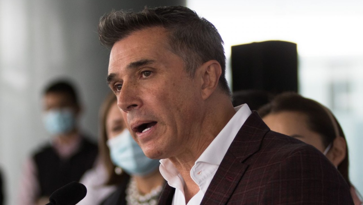 ¿Cuál es el sueldo de Sergio Mayer? Esto gana el diputado que solicitó licencia para entrar a 'La Casa de los Famosos'