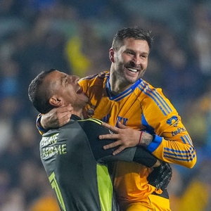 Nahuel Guzmán y André-Pierre Gignac, jugadores de Tigres, se unirán a las transmisiones de TV Azteca durante el Mundial 2026