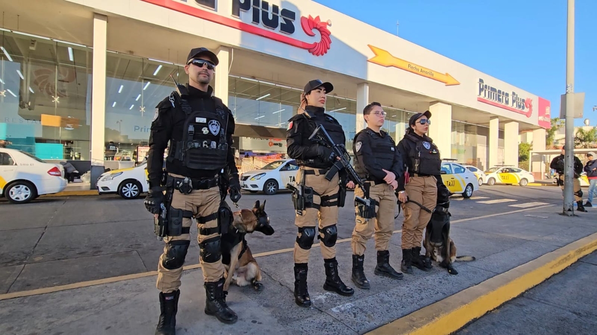 El operativo en la central y sus alrededores se mantiene permanentemente (Foto: Juan Carlos Munguía)