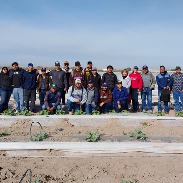La visita permitió a los estudiantes comprender la dinámica integral del sector agrícola.