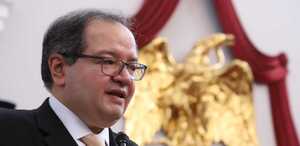 Leonardo Lomelí Vanegas, rector de la UNAM, durante la inauguración de la FIL Minería 47. (Foto: Jesús Quintanar)