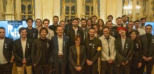 El estudio Sandfall Interactive fue reconocido al recibir de forma colectiva el rango de Caballero de la Orden de las Artes y las Letras, tras el éxito de COE33