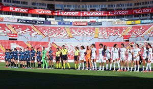 Partido Necaxa vs Querétaro Femenil se detuvo por presuntas detonaciones cerca del estadio Victoria.