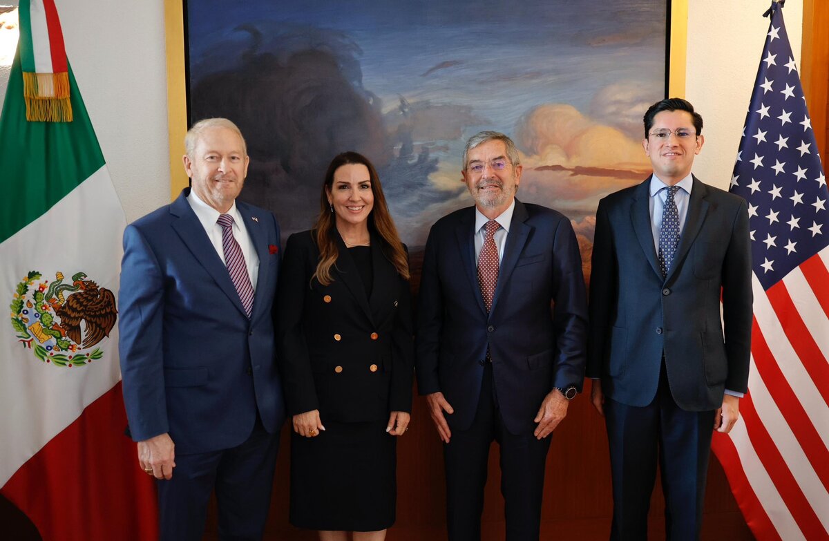 En el encuentro también estuvo Ronald Johnson.