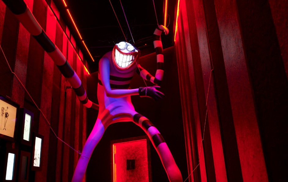 La exposición incluye esculturas a escala real de los personajes más famosos de Tim Burton. | Especial