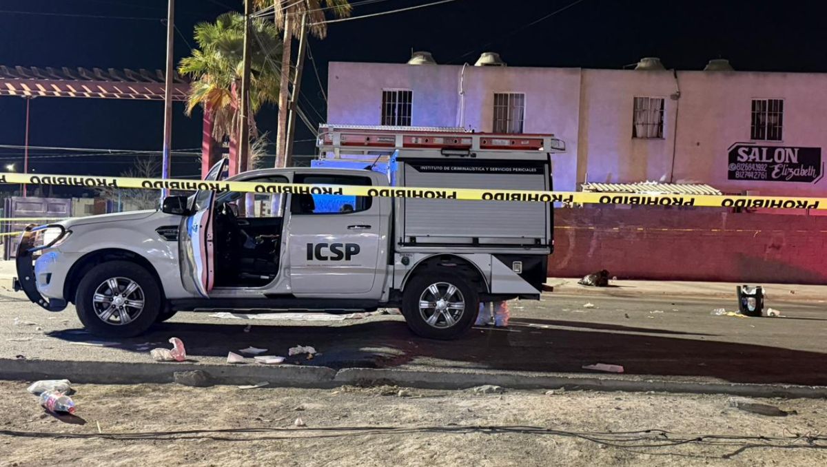 Los hechos ocurrieron sobre la avenida Hacienda del Sol, casi en su cruce con la calle Natrón, en la colonia Villas del Alcalí. Fernanda Pérez