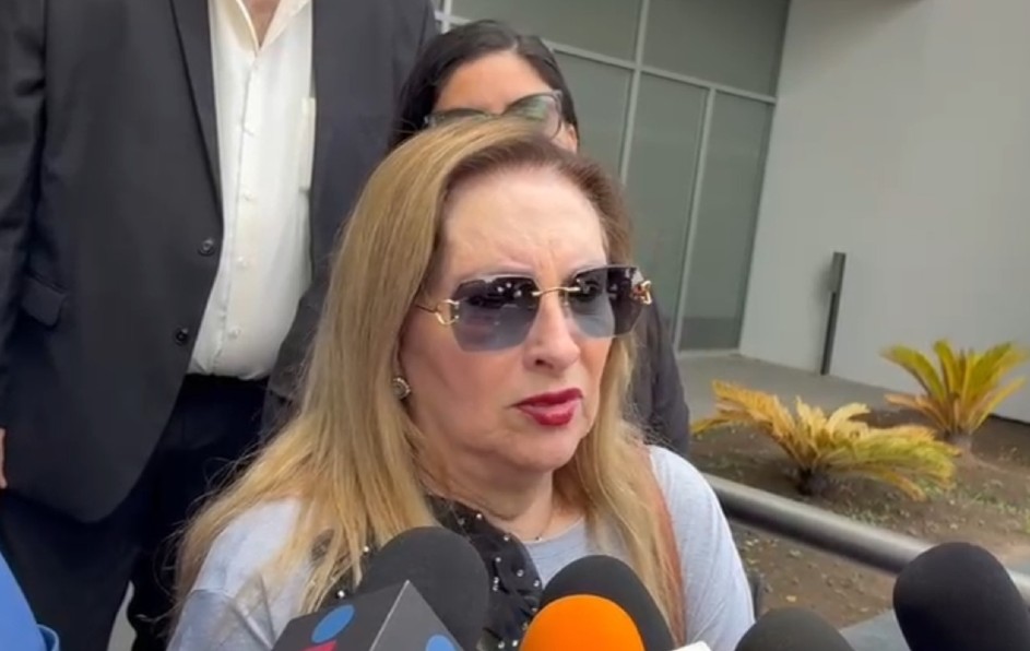 Leticia Guajardo, conocida como "Doña Alegría", acudió a la Fiscalía de la Mujer para denunciar formalmente acoso y violencia digital. | Especial