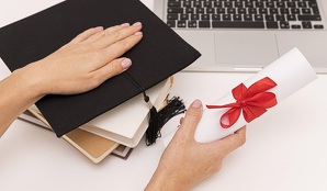 Este documento es de suma importancia para entrar a la universidad, acceder a programas o becas y para la vida laboral.