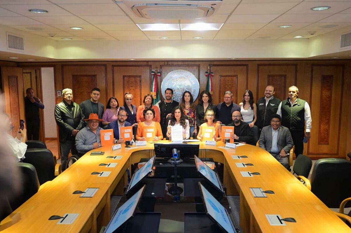 La bancada de Movimiento Ciudadano en la Cámara de Diputados entregó su iniciativa de reforma electoral. | Especial