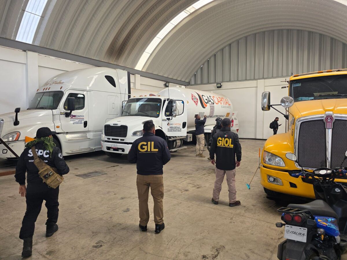 En el lugar, se decomisaron 25 autotanques pertenecientes a diversas razones sociales.