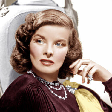 Katharine Hepburn, la actriz con más premios Oscars por destacar como un icono femenino y estar fuera del protocolo de Hollywood