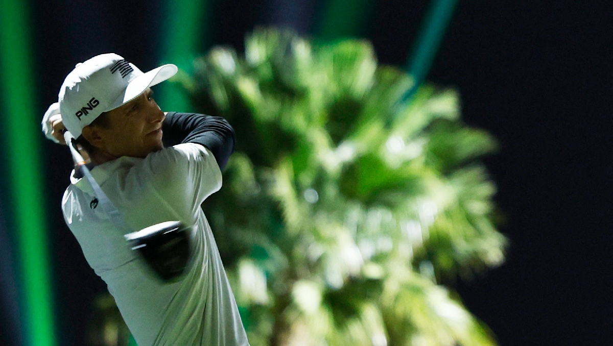 Mexicano Carlos Ortiz lidera el torneo de Hong Kong en LIV Golf (Reuters)