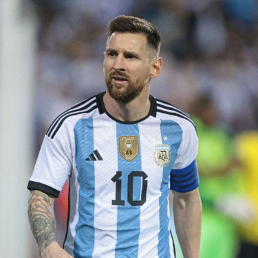 La UEFA informó que de momento Qatar se mantiene como sede de la FInalissima; sin embargo será la próxima semana cuando se tome una decisión de este partido.