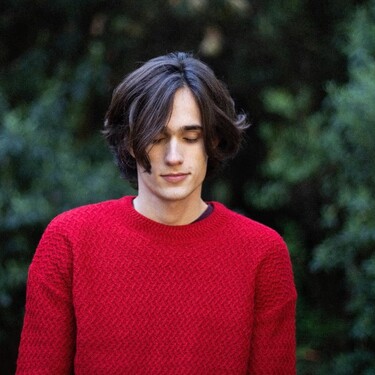 Arath Herce presenta Musas en mí, su segundo álbum. El músico habla con MILENIO del silencio creativo, el amor y las colaboraciones que marcaron el disco.