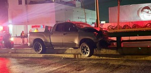El conductor del vehículo, de 66 años de edad, fue asegurado.