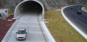 Derivado del robo de cable, los tres túneles de la nueva carretera Real del Monte-Huasca carecen de iluminación