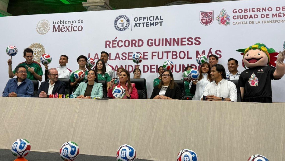 CdMx buscará el Récord Guinness de la Clase de Futbol más Grande del Mundo (Michel Cruz)