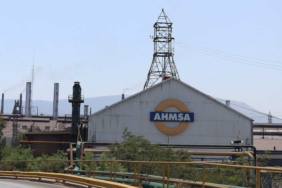 El gobernador Manolo Jiménez afirmó que la producción será como “dos AHMSA”. (Rolando Riestra)