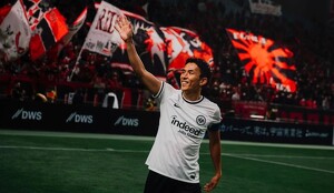 Makoto Hasebe, jugador japonés que milita en el Eintracht Frankfurt de la Bundesliga.