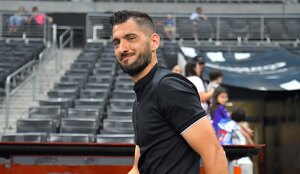 Nico Sánchez, entrenador de Rayados, mencionó que su equipo buscará la victoria en la ida ante Cruz Azul en la Concacaf Champions Cup.