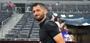 Nico Sánchez, entrenador de Rayados, mencionó que su equipo buscará la victoria en la ida ante Cruz Azul en la Concacaf Champions Cup.