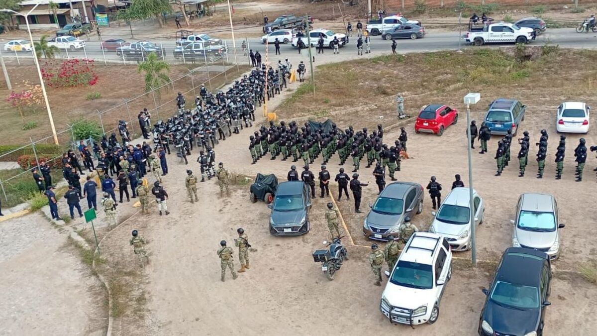 Trasladan a seis reos de Puerto Vallarta a Puente Grande (Cortesía)