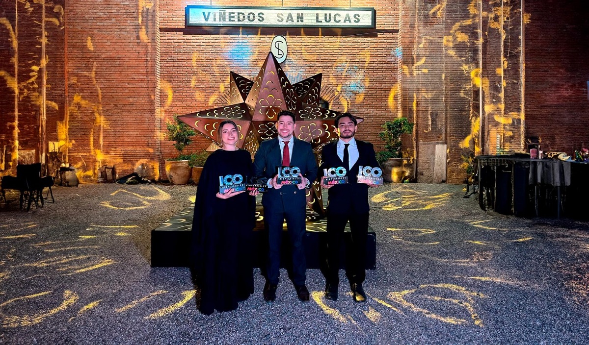 Grupo Anderson's en la premiación de Los 100 Imperdibles de México 2025. (Cortesía)