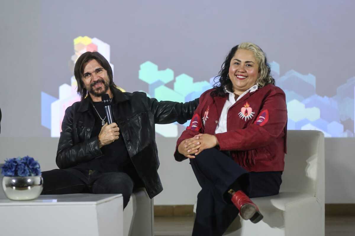 Juanes  y Vivir Quintana compartieron el origen de su empatía / Araceli López