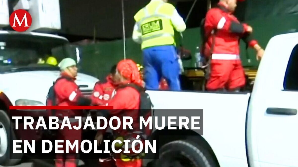 Muere trabajador tras colapso de edificio en demolición en la Ciudad de México