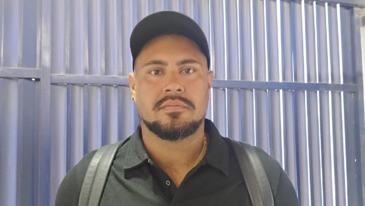 Sultanes de Monterrey fortalece su receptoría con Omar Narváez (Tomás López)