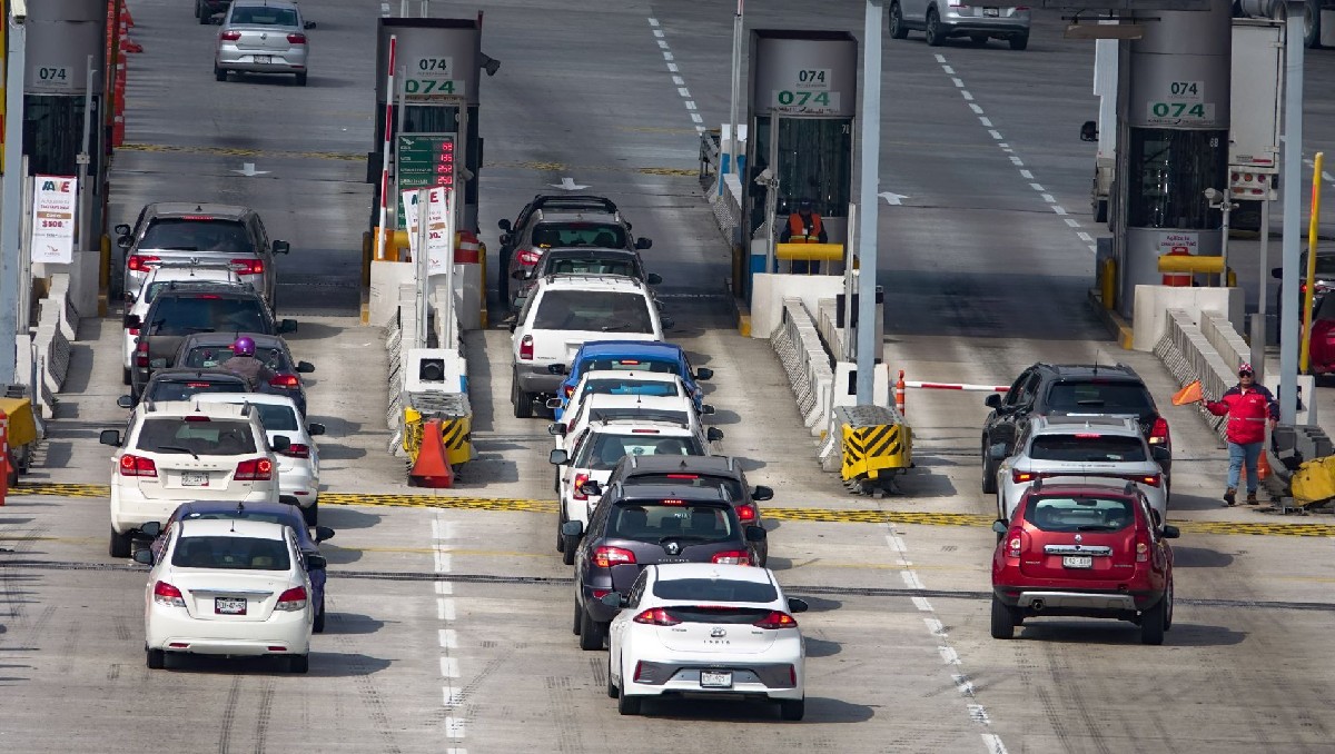 La autopista México-Cuernavaca es una vialidad muy transitada en Semana Santa. | Cuartoscuro