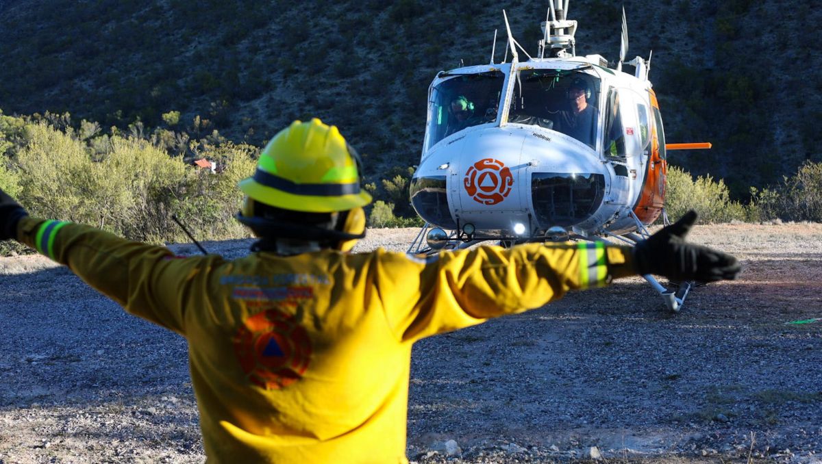 Brigadas forestales coordinan el apoyo aéreo. | Especial