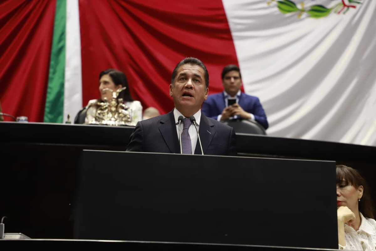 El coordinador parlamentario del PVEM, Carlos Puente, fue el encargado de hacer cambios en la planilla legislativa. | Juan Carlos Bautista