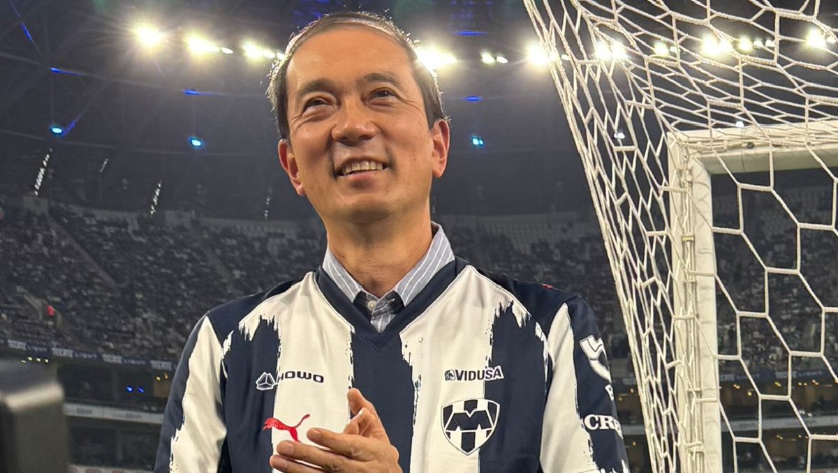 El embajador de Japón en México, Kozo Honsei, espera ver a sus paisanos visitando el país y disfrutando el Mundial (Especial)