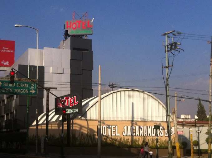 El Hotel Jacarandas está ubicado en la alcaldía Azcapotzalco (Foto: Google Maps).