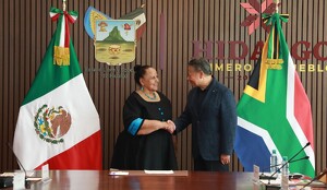 El gobernador de Hidalgo, Julio Menchaca, recibió a la embajadora Beryl Rose Sisulu para preparar la llegada de la Selección de Sudáfrica para el Mundial