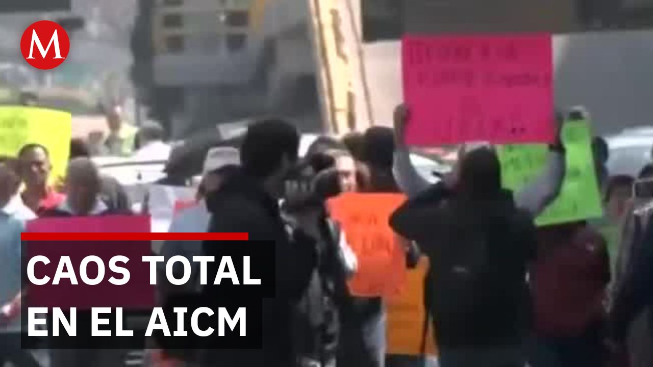 Manifestación de taxistas en el Aeropuerto de la CdMx termina en enfrentamientos con la policía