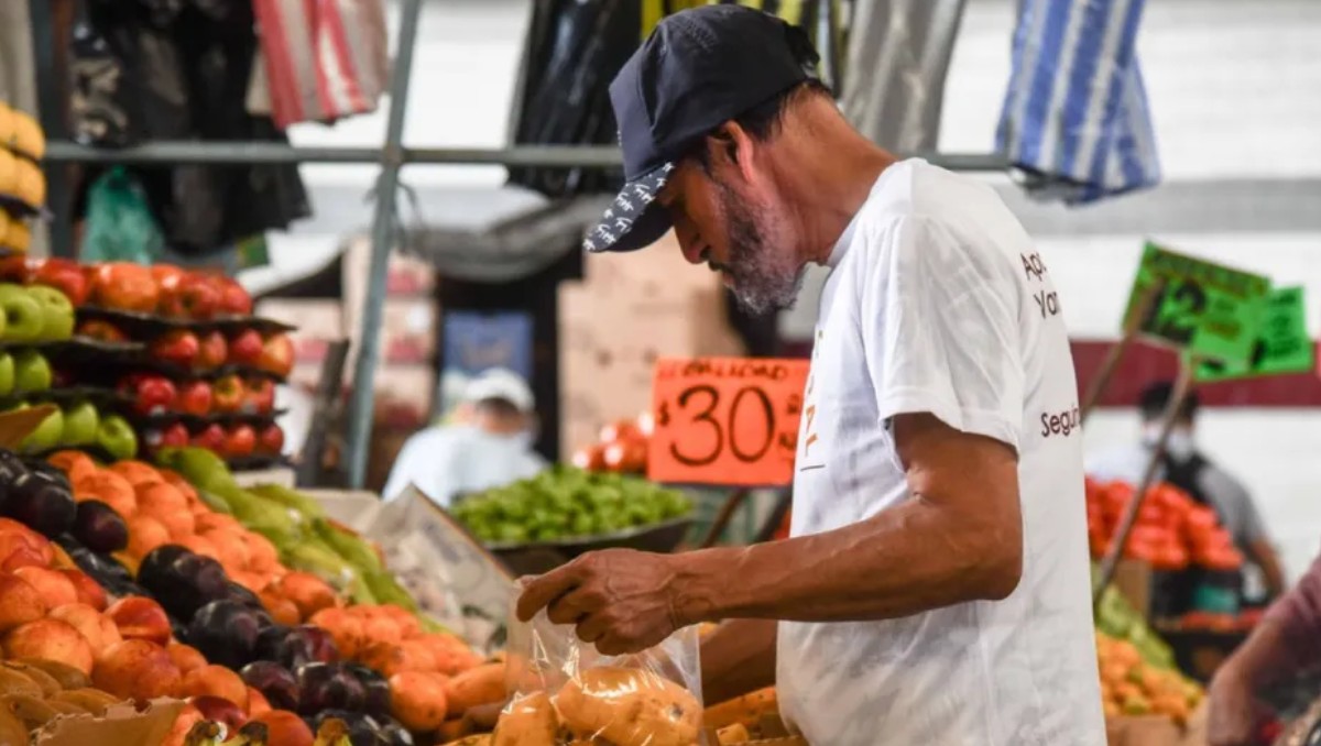 Los precios de la canasta básica mantienen estabilidad, según el gobierno federal. Foto: Cuartoscuro