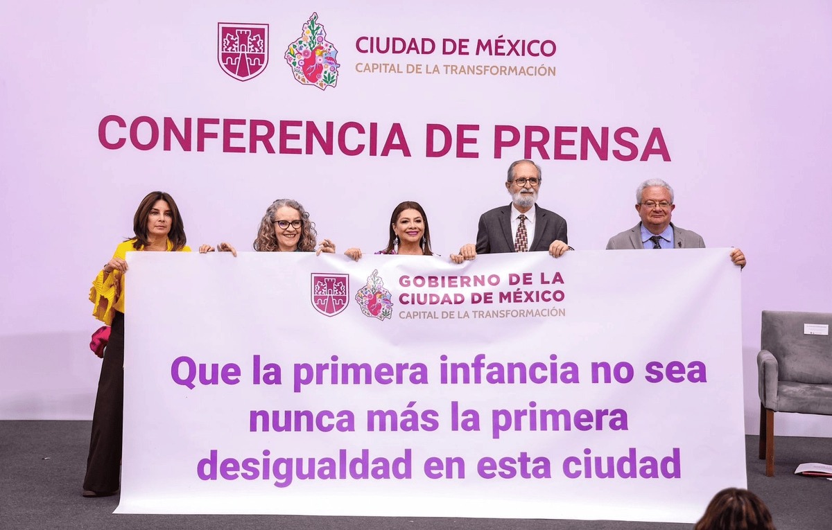 Clara Brugada anunció una reforma constitucional para garantizar que el gasto social en la Ciudad de México no tenga retrocesos.
