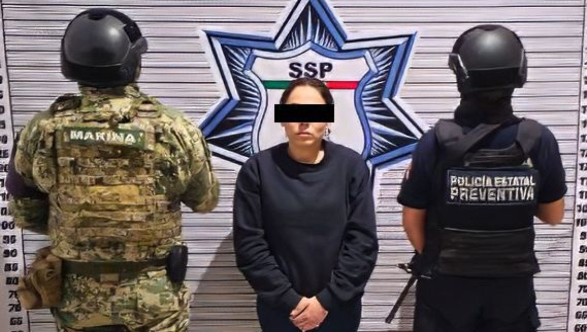 Detienen en mercado Morelos a presunta operadora de Familia Michoacana | Especial