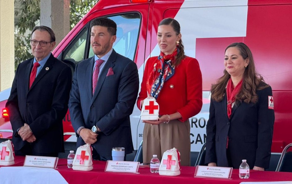 En el evento estuvo presente el mandatario estatal, Samuel García, así como la titular de Amar a Nuevo León, Mariana Rodríguez. | Fabricio Gallegos