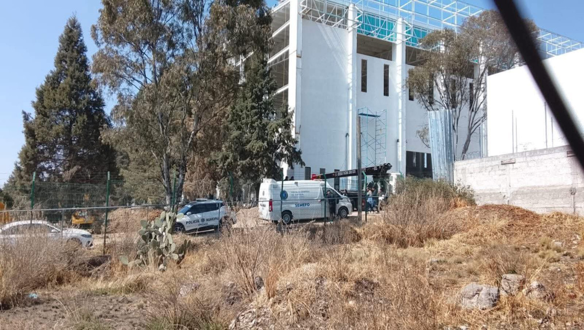 Albañil muere durante obras en deportivo de Apizaco, Tlaxcala | Especial