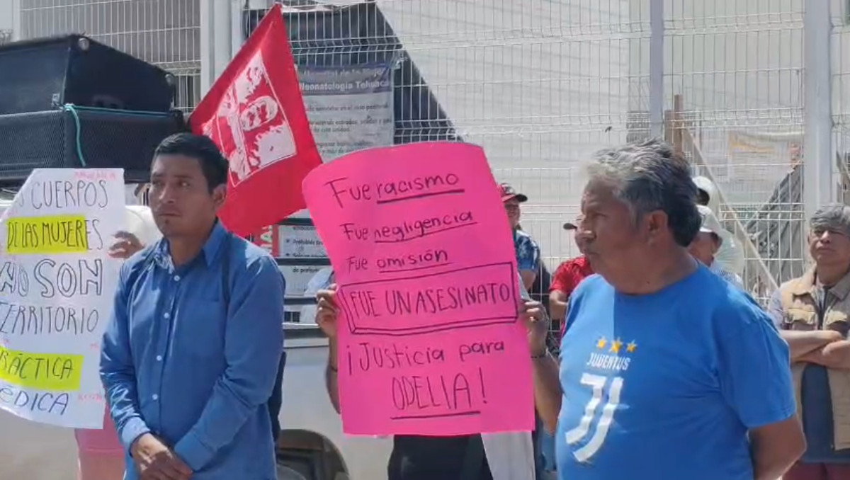 A un año de muerte de Odelia Coello se manifiestan en Tehuacán, Puebla | Especial