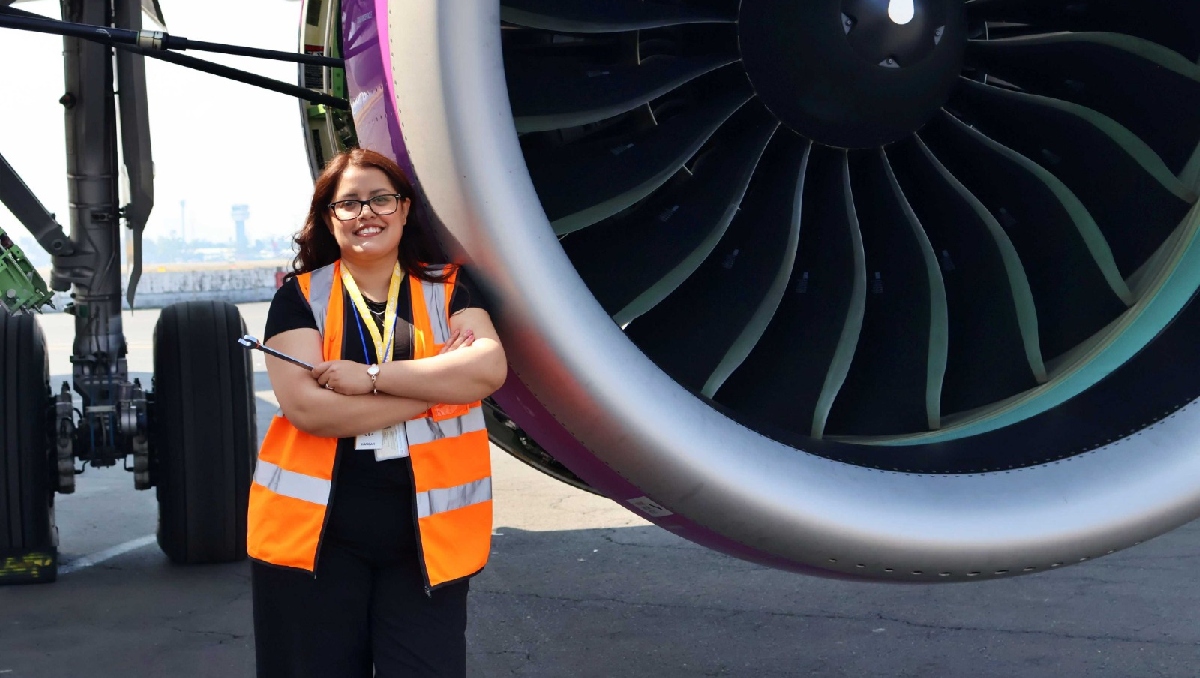 Dafne Olinca, la doctora de los aviones (Carlos Cruz)