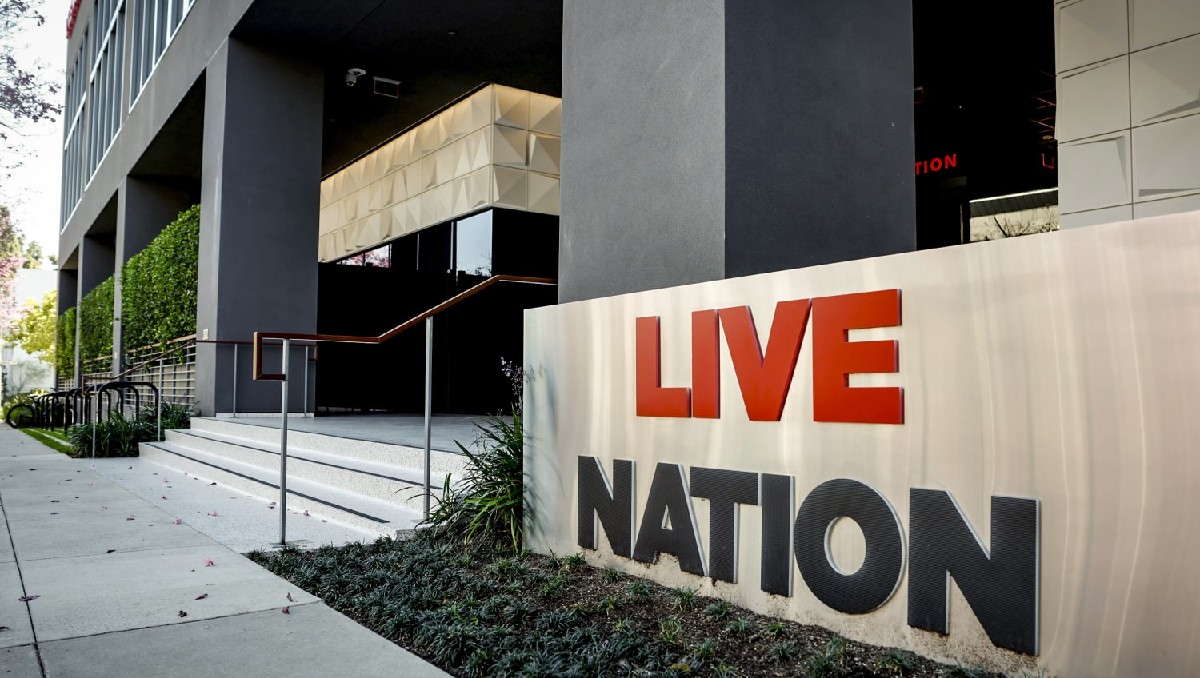 Filtran mensajes internos de empleados de Live Nation | Especial
