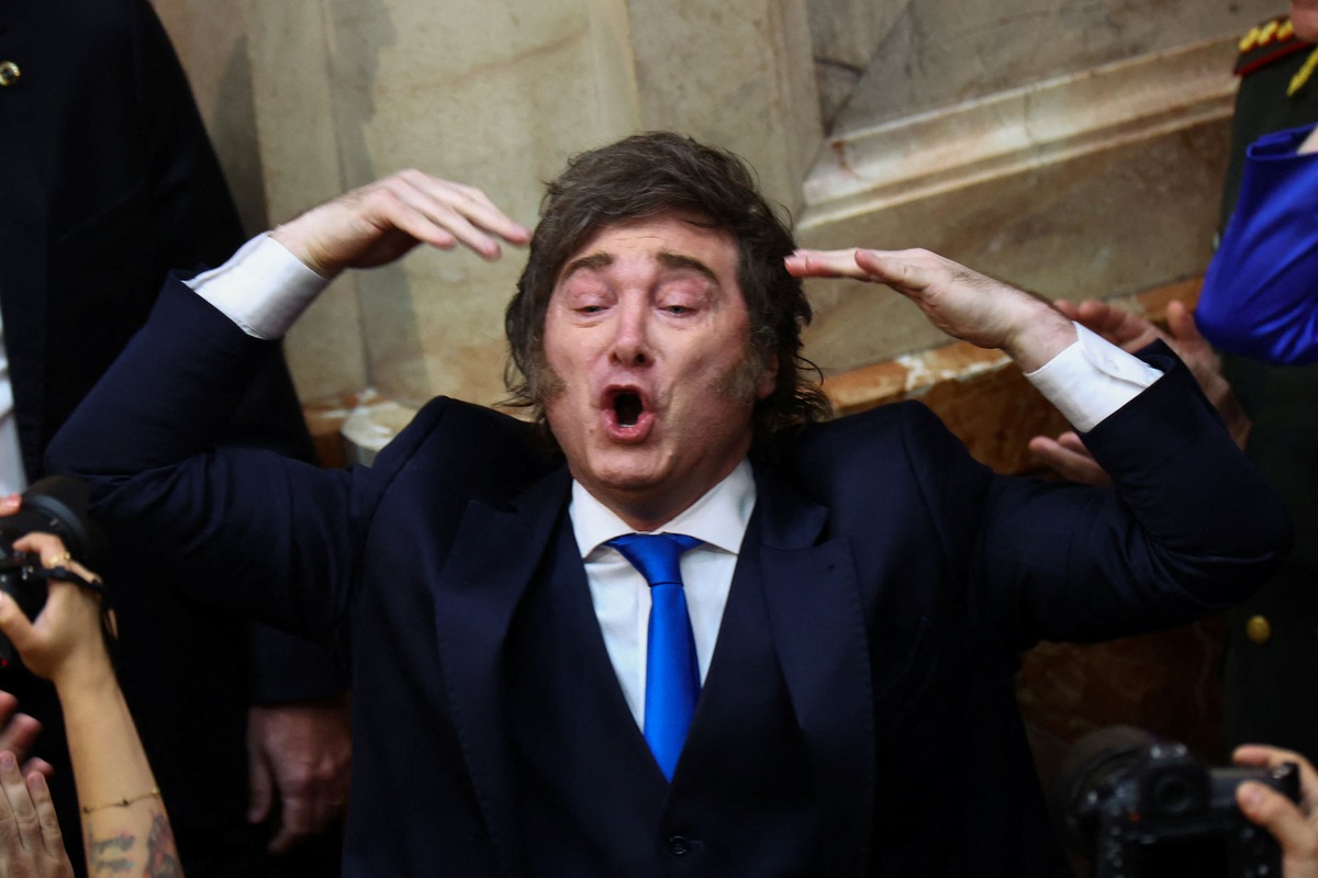 Javier Milei defendió la represión policiaca contra una manifestación pacífica de jubilados el 12 de marzo | REUTERS/Agustin Marcarian