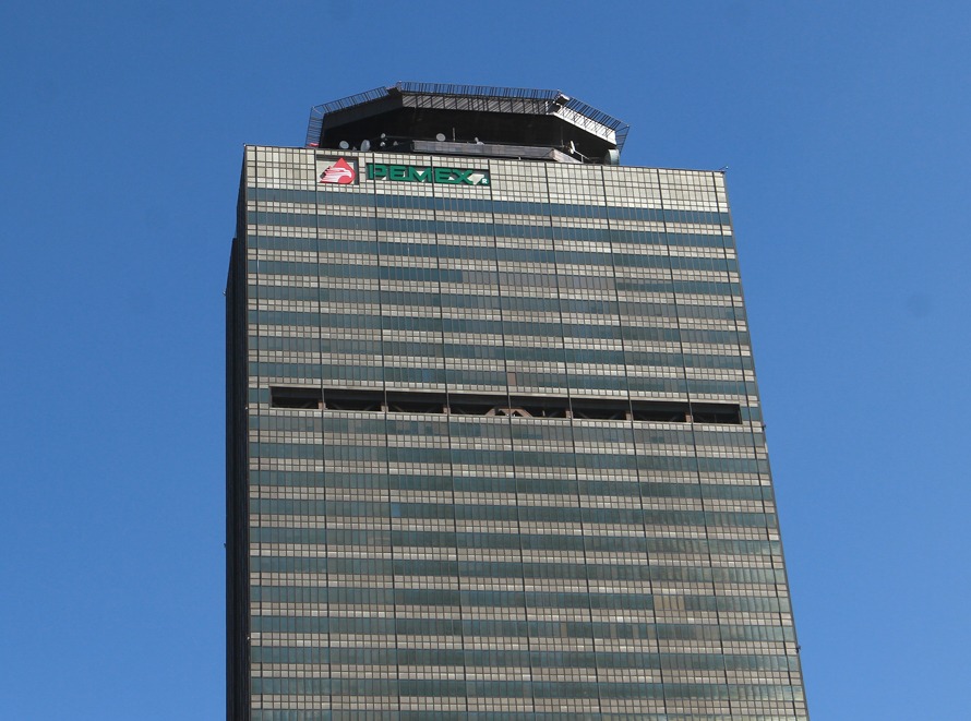 Pemex está entre las empresas que pagan las mayores pensiones. | Juan Carlos Bautista